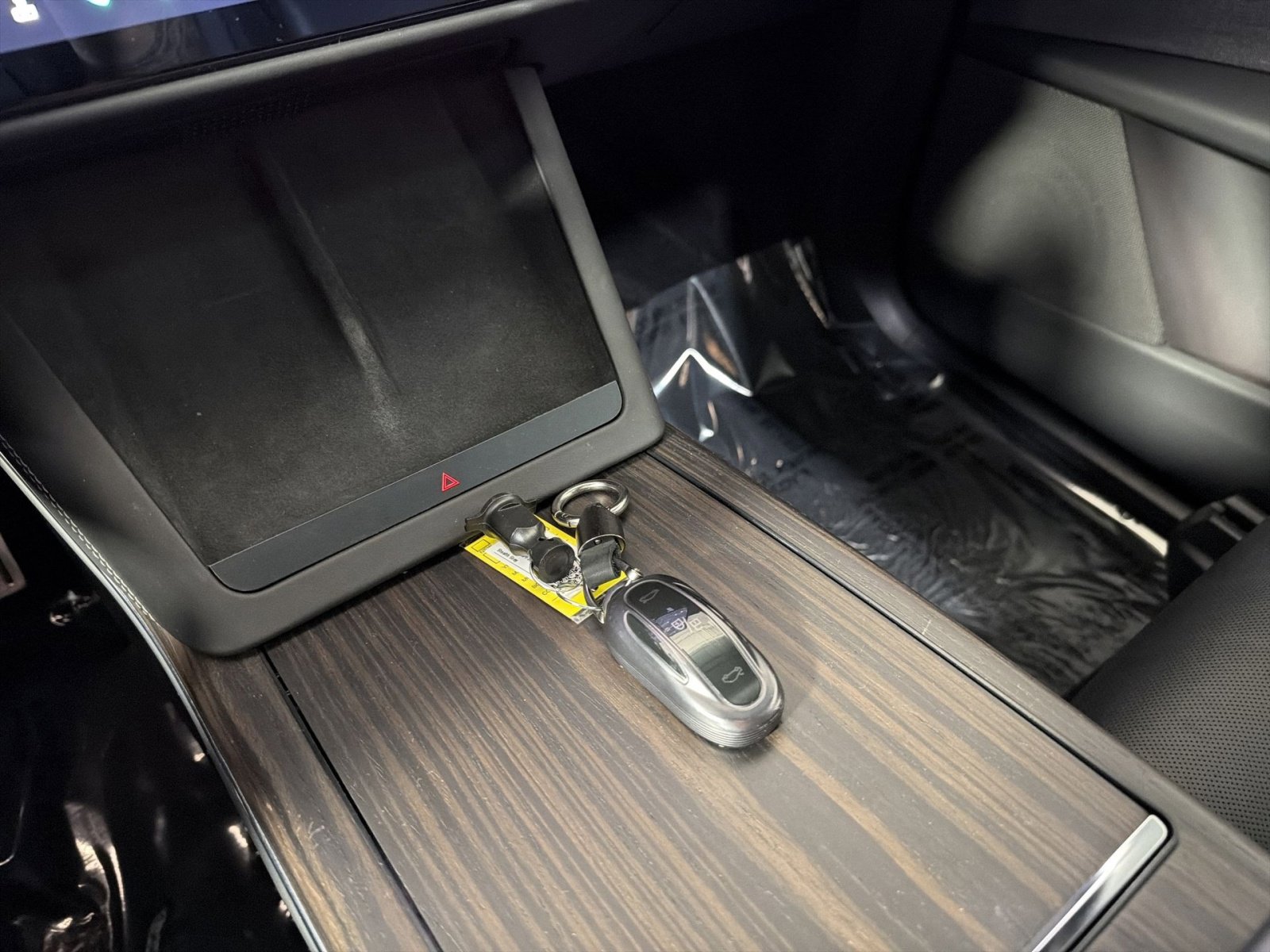 Used 2023 Tesla Model X image 37