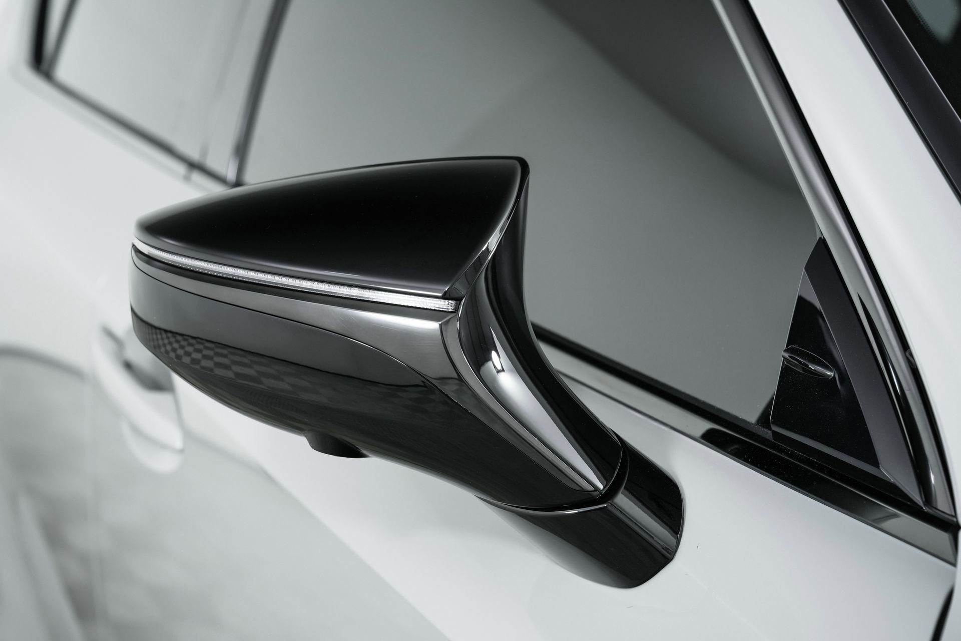 Used 2025 Lexus IS 500 w/ F-Sport Performance image 44