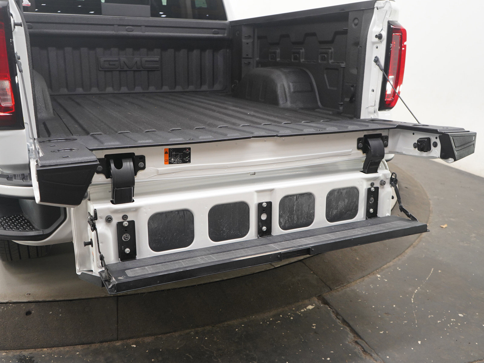 Used 2025 GMC Sierra 1500 Denali w/ Denali Reserve Package image 17