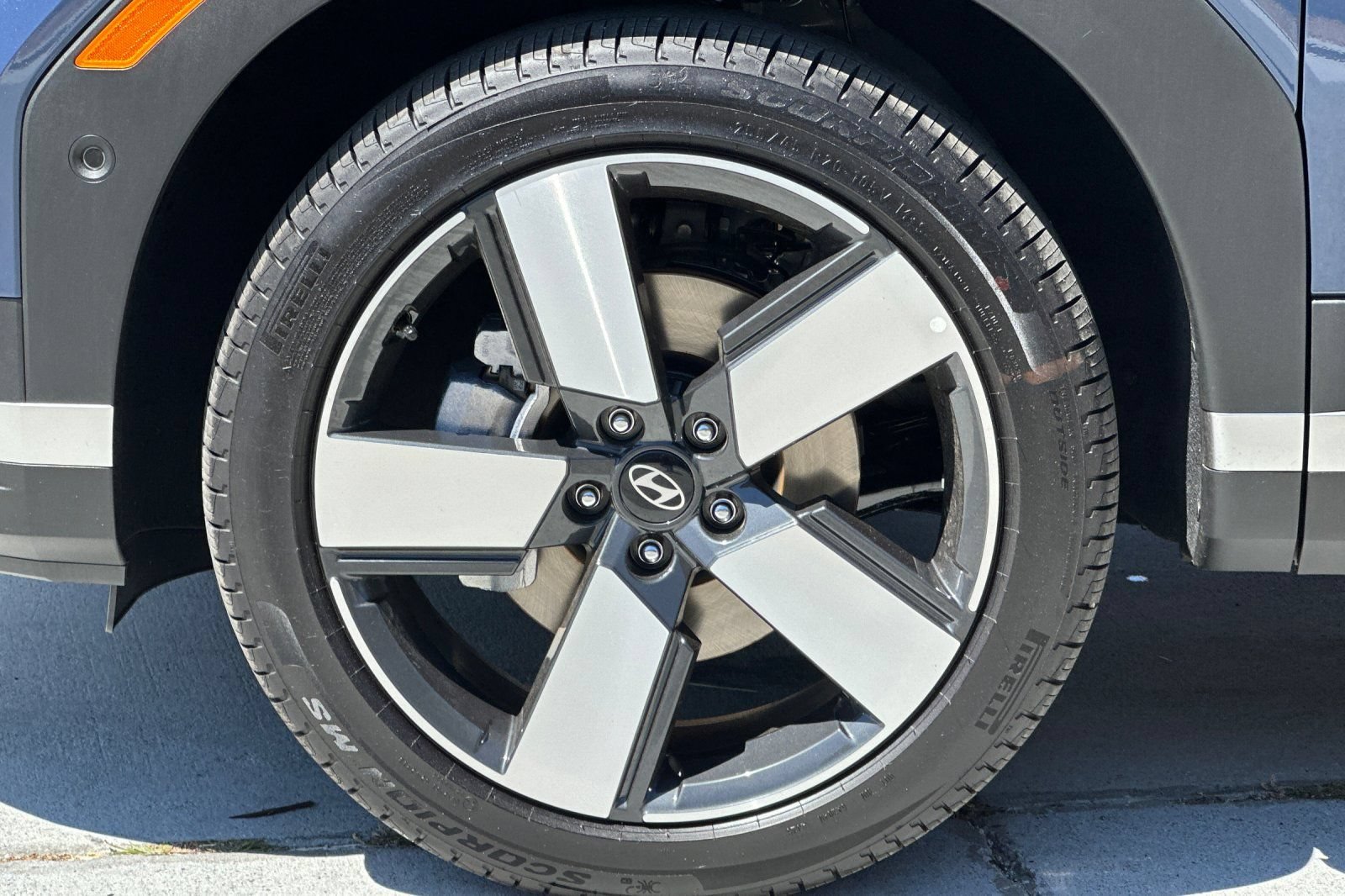 Used 2026 Hyundai Santa Fe Limited AWD/4WD image 28