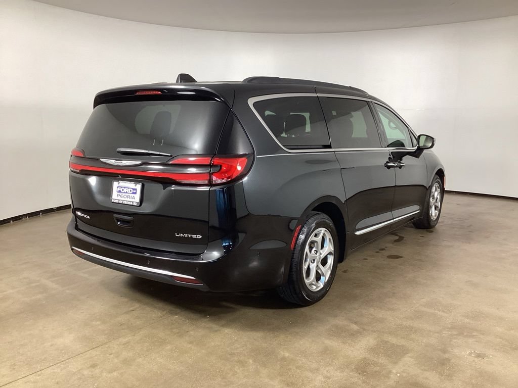 Used 2022 Chrysler Pacifica Limited FWD image 5