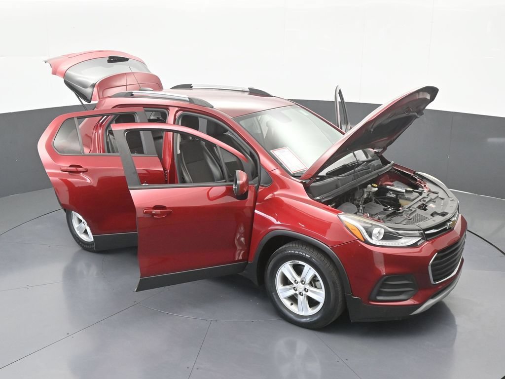 Used 2021 Chevrolet Trax LT w/ LT Convenience Package FWD image 67