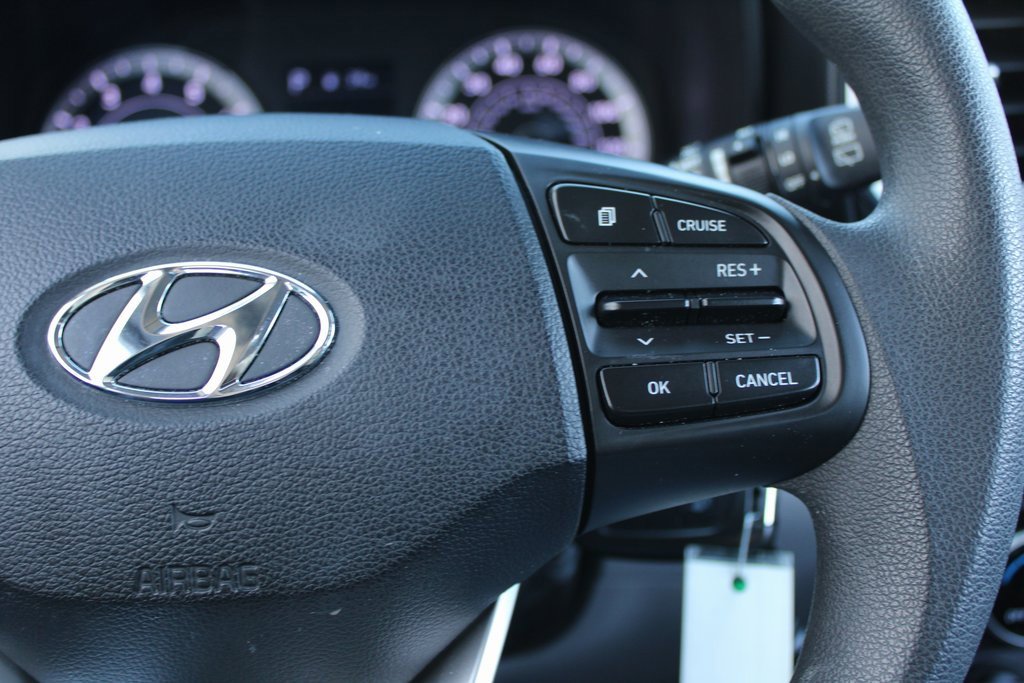 Used 2020 Hyundai Venue SEL image 11