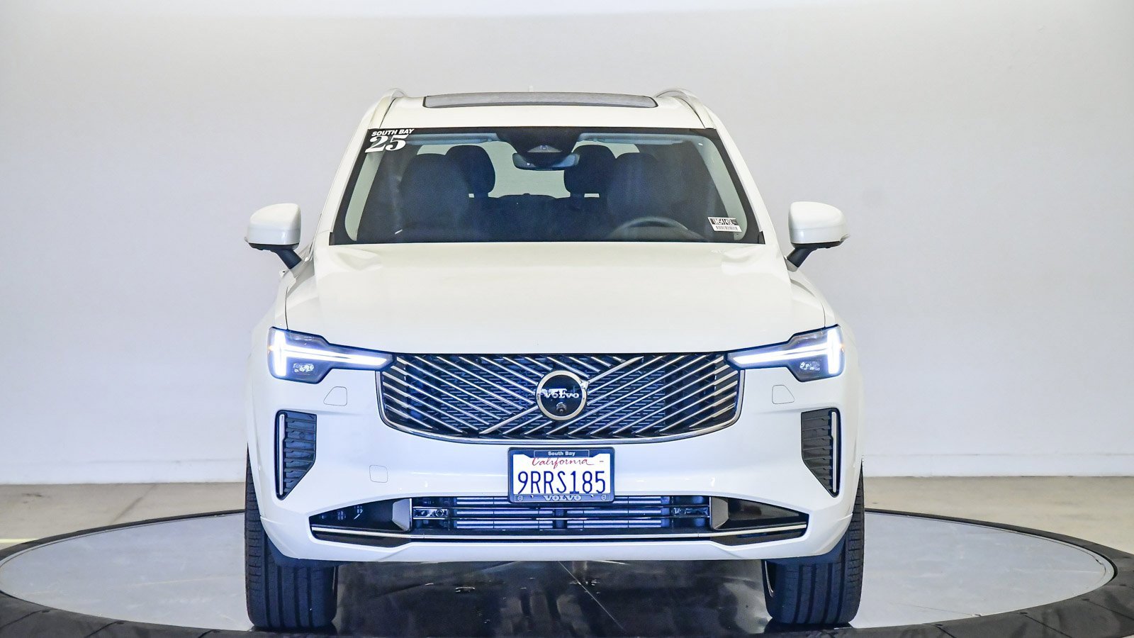 Certified 2025 Volvo XC90 T8 Plus w/ Protection Package Premier image 7