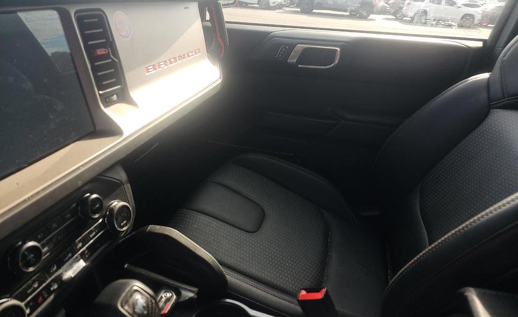 Used 2024 Ford Bronco Raptor w/ Interior Carbon Fiber Pack 6 AWD/4WD image 12