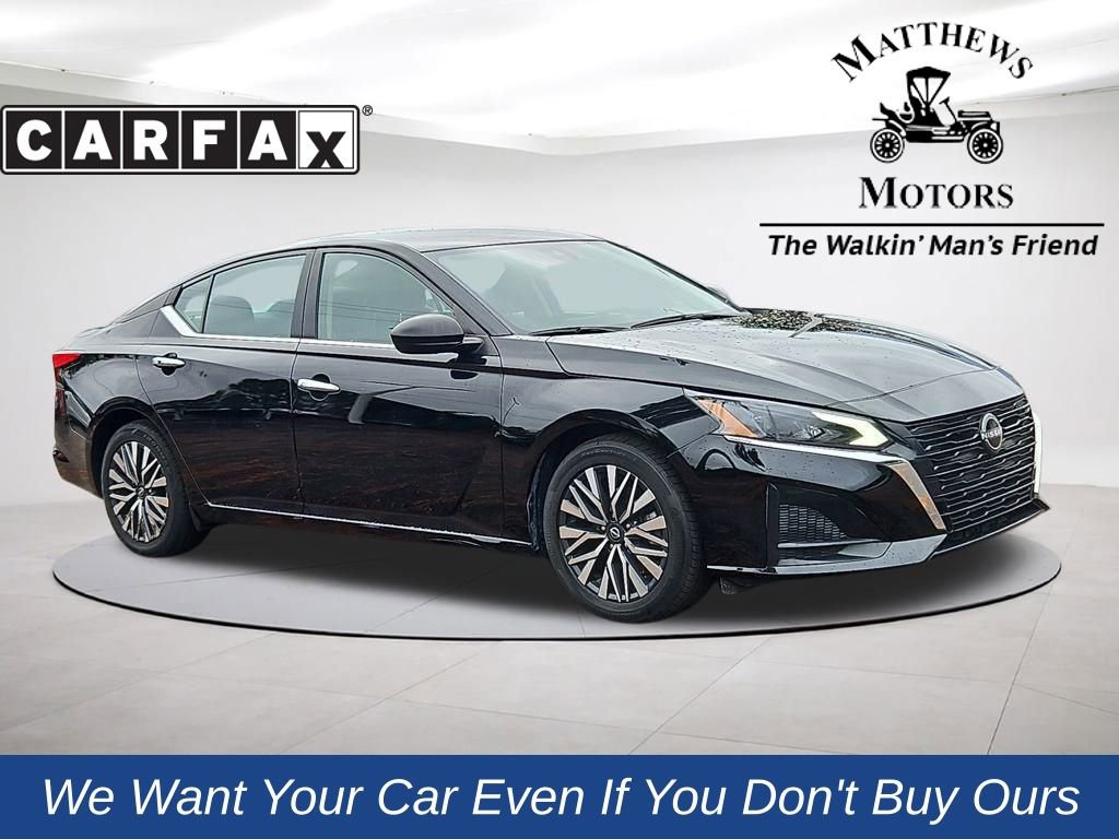 Used 2024 Nissan Altima 2.5 SV
