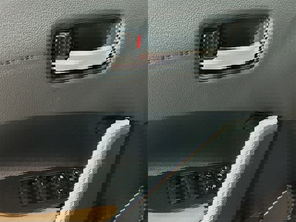 New 2026 Toyota Corolla Cross XLE image 15