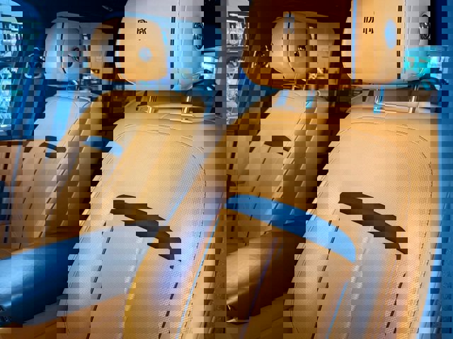 Used 2023 Rolls-Royce Cullinan w/ Dark Exterior Package image 21