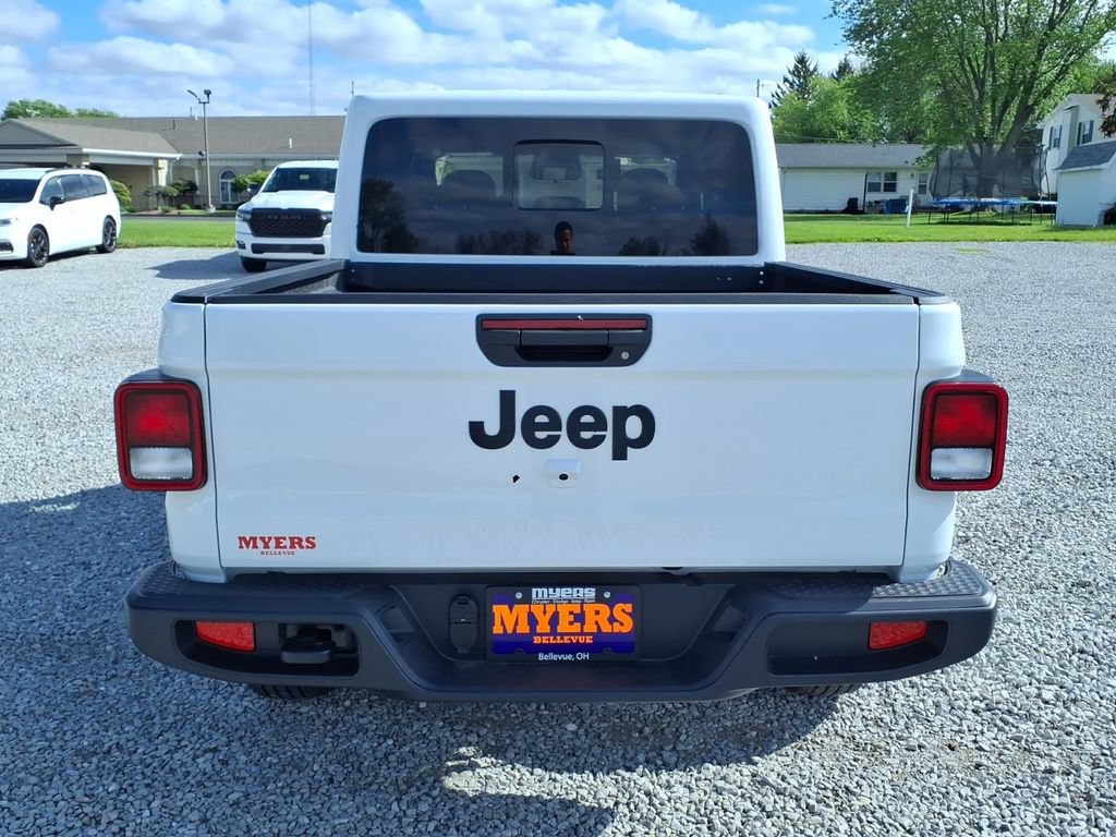 New 2026 Jeep Gladiator Sport AWD/4WD image 4