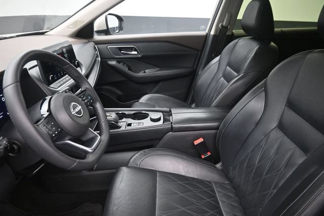 Used 2023 Nissan Rogue Platinum w/ Platinum Premium Package AWD/4WD image 16