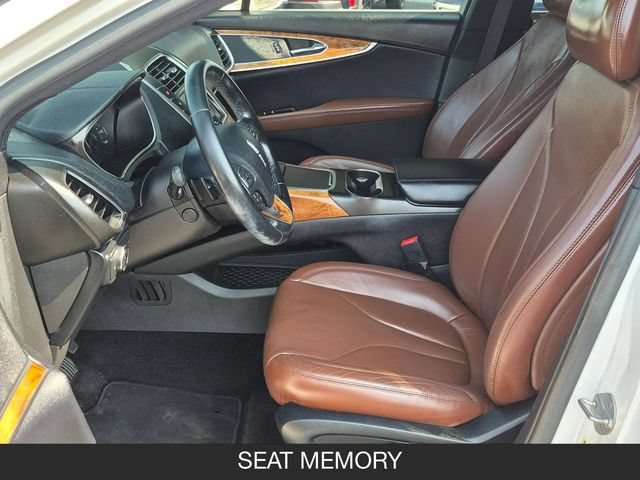 Used 2016 Lincoln MKX Reserve w/ Climate Package AWD/4WD image 14