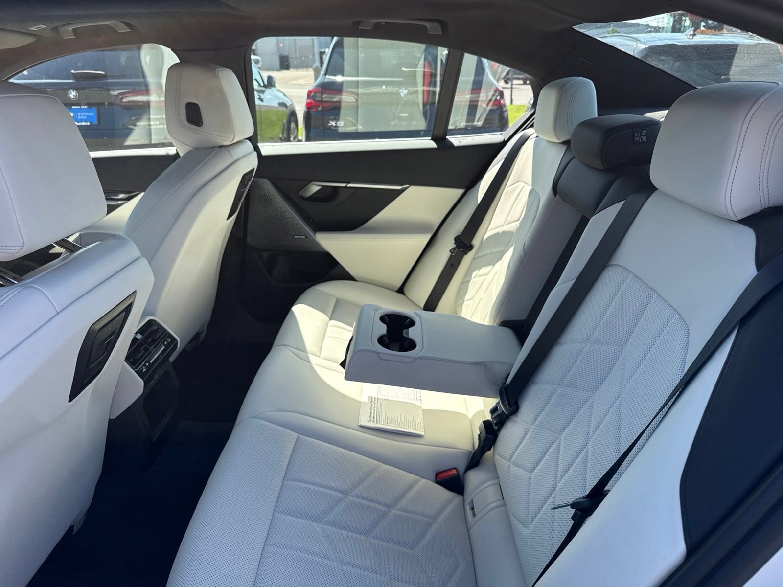 Certified 2025 BMW i5 xDrive40 w/ Premium Package AWD/4WD image 30