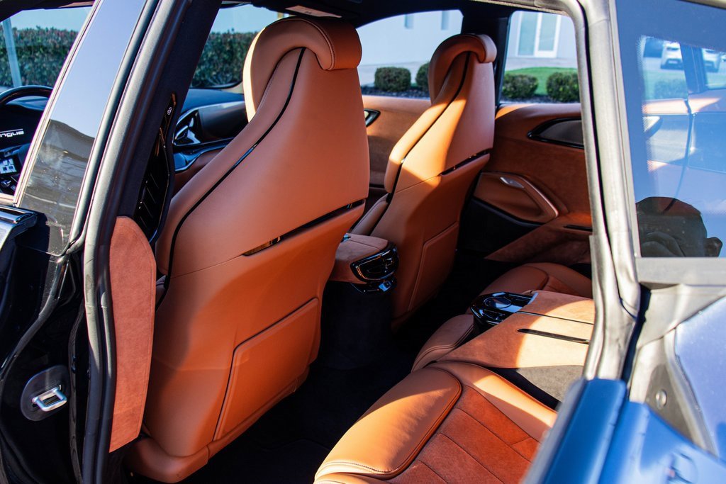 Certified 2024 Ferrari Purosangue Base image 35