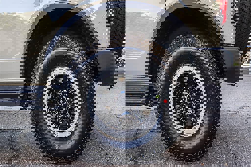 New 2025 Ford Bronco Outer Banks w/ Sasquatch Package image 10