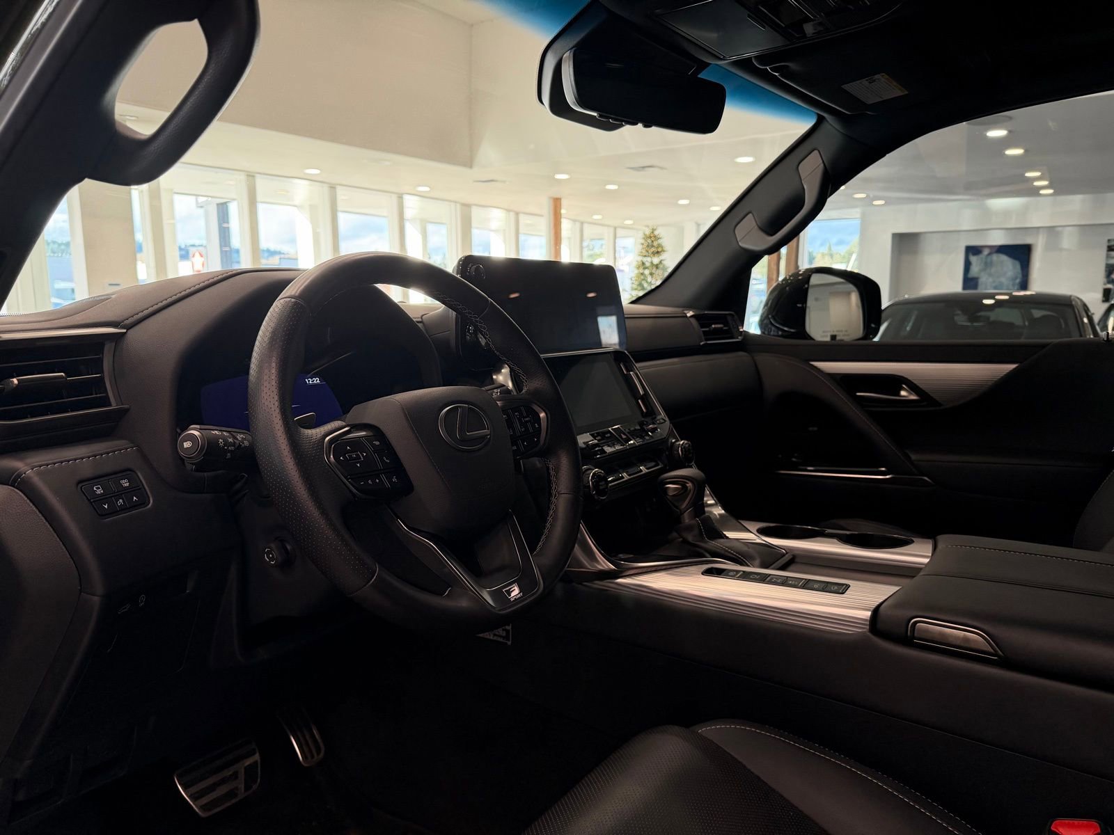 Used 2024 Lexus LX 600 F Sport image 5