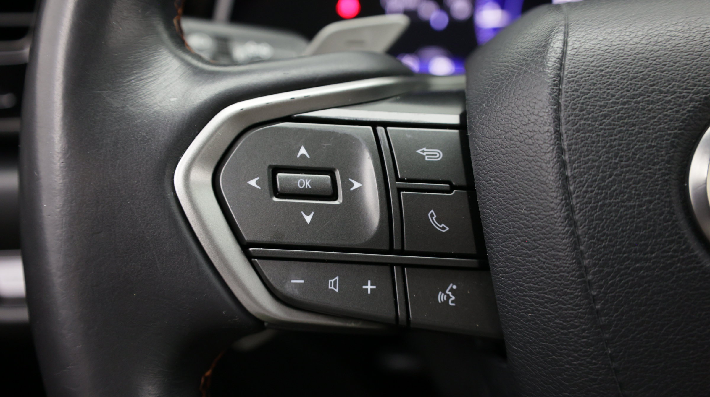 Used 2023 Lexus NX 250 FWD w/ Towing Package (2000 Lbs) image 24