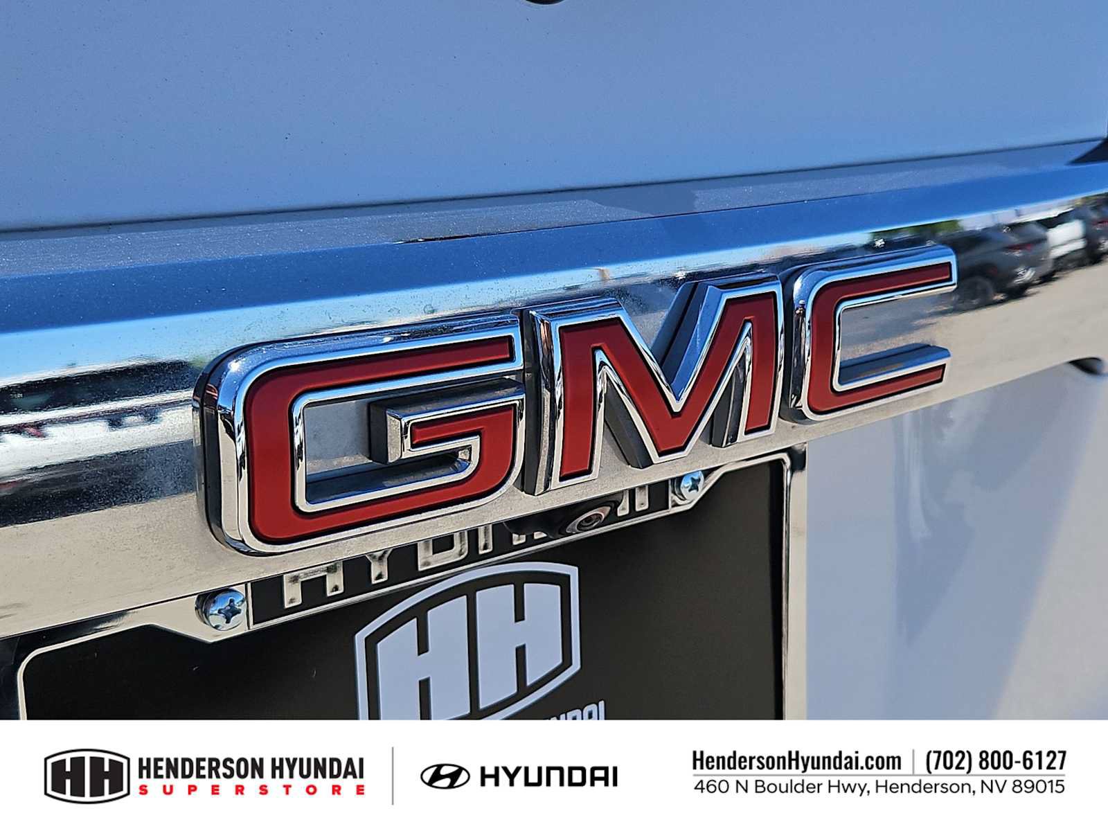 Used 2023 GMC Acadia SLT FWD image 12