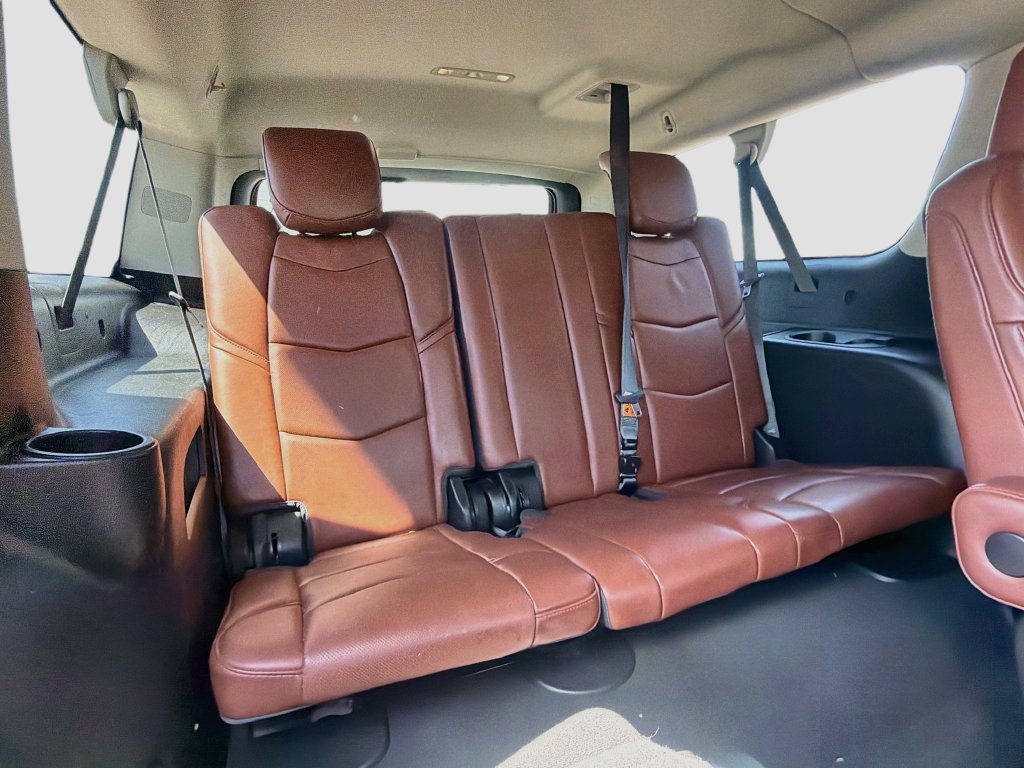 Used 2018 Cadillac Escalade ESV Luxury RWD image 22