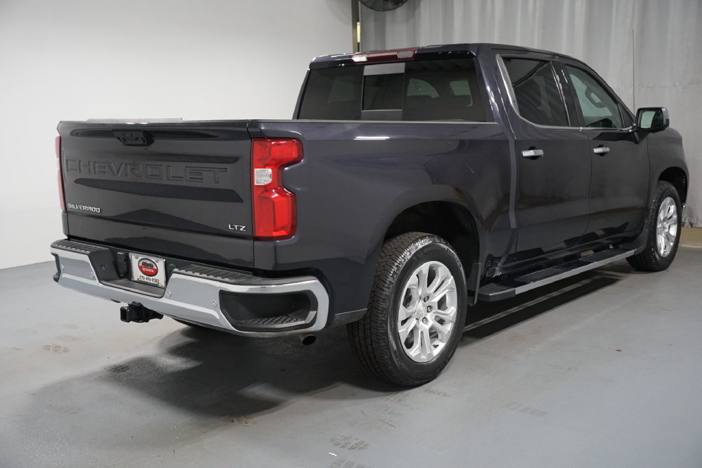 Used 2022 Chevrolet Silverado 1500 LTZ w/ LTZ Convenience Package II RWD image 8