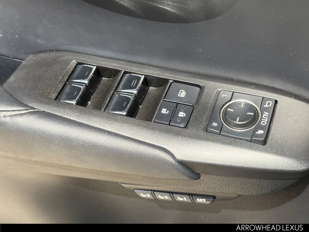 Used 2018 Lexus NX 300h AWD w/ Premium Package image 25