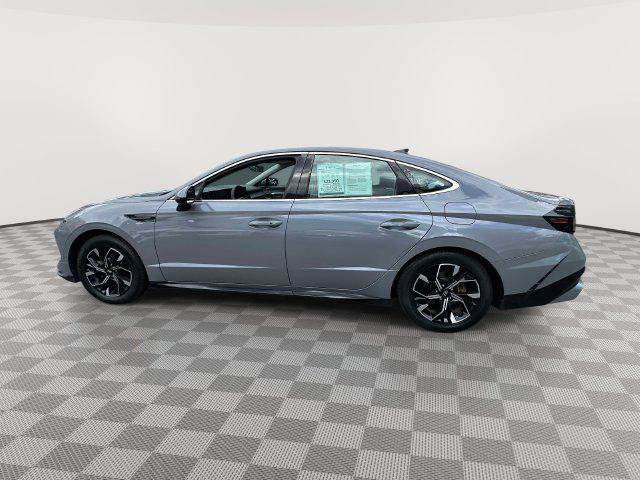 Certified 2024 Hyundai Sonata SEL FWD image 6