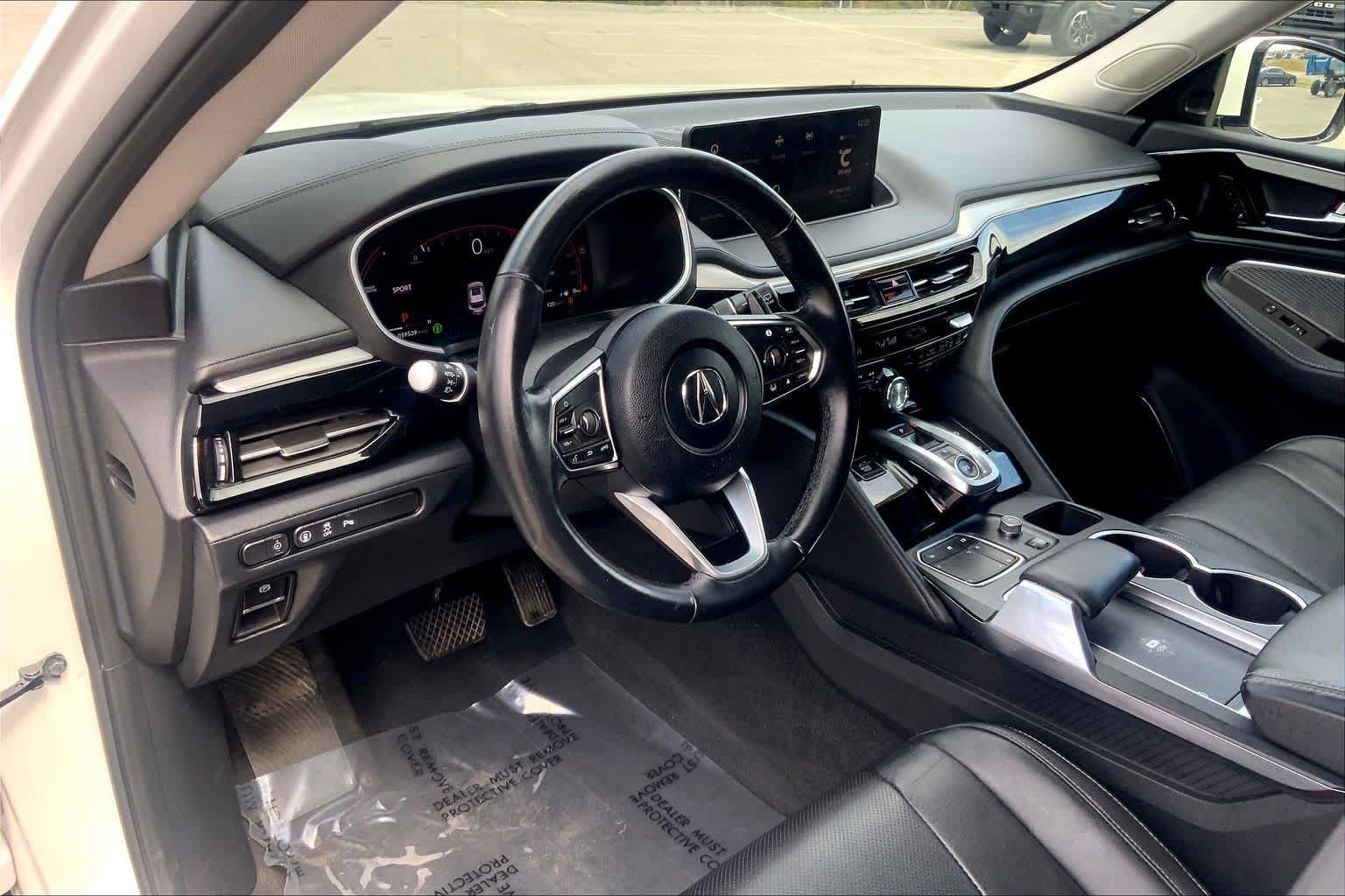 Used 2023 Acura MDX w/ Technology Package AWD/4WD image 34