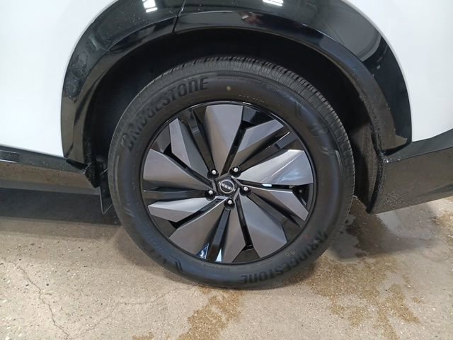 Used 2023 Nissan Ariya AWD image 35