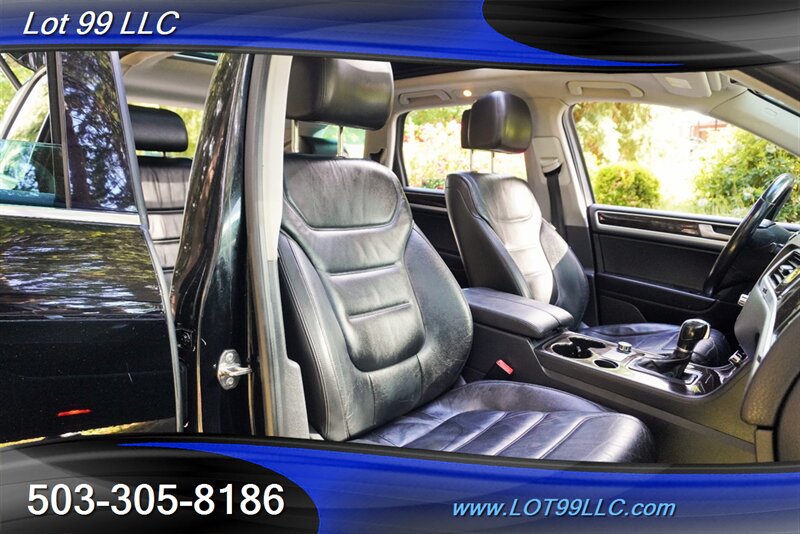 Used 2013 Volkswagen Touareg Executive AWD/4WD image 17
