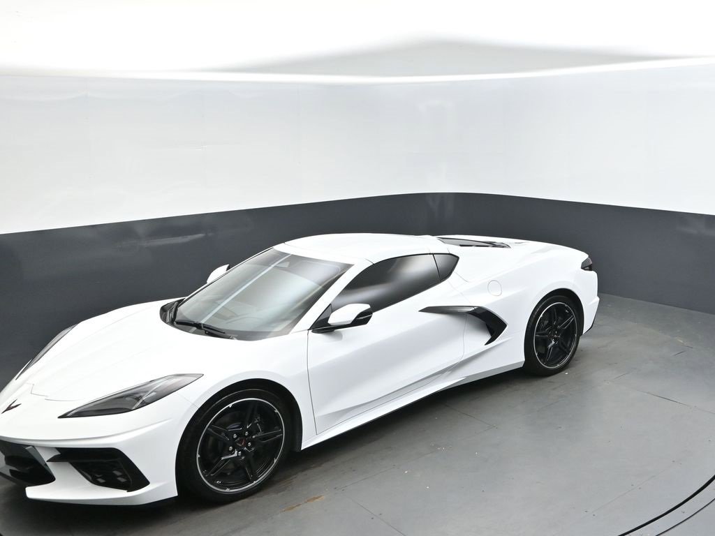 Used 2025 Chevrolet Corvette Stingray Coupe w/ 1LT image 27