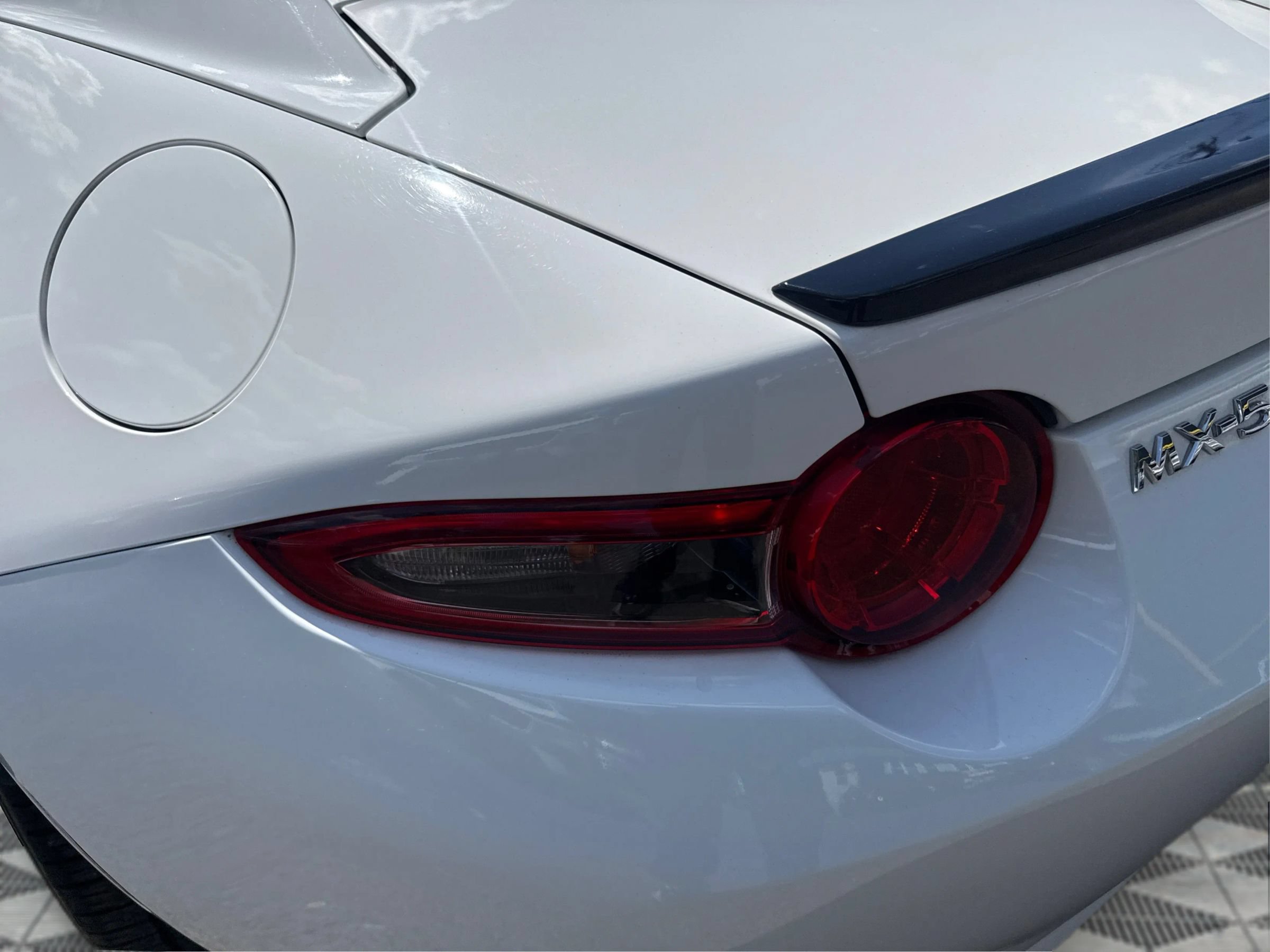 Used 2020 MAZDA MX-5 Miata RF Club RWD image 22