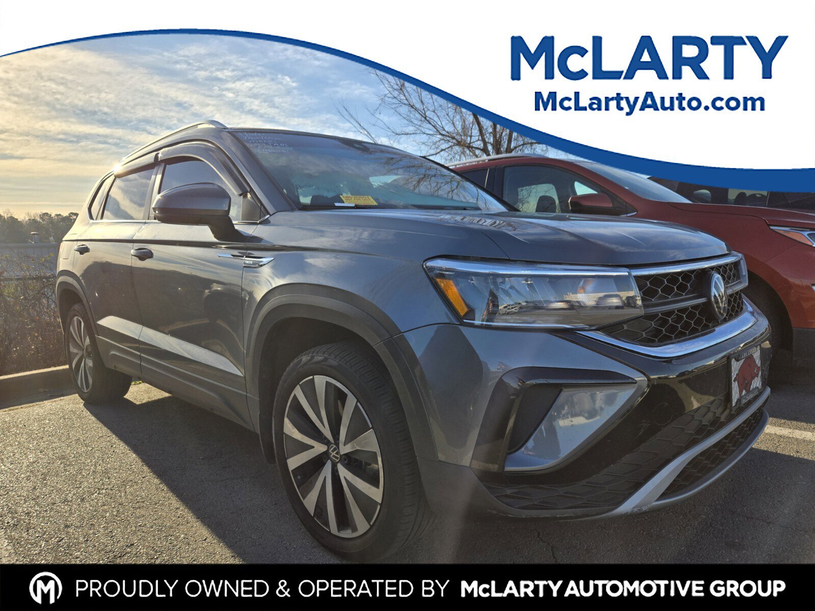 Used 2024 Volkswagen Taos SE w/ Panoramic Sunroof Package