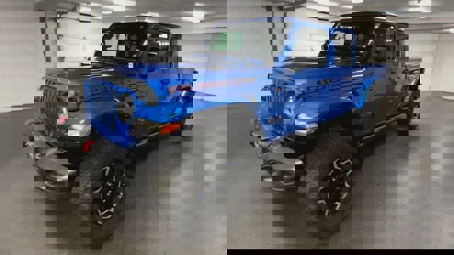 Used 2022 Jeep Gladiator Rubicon w/ Cold Weather Group image 4