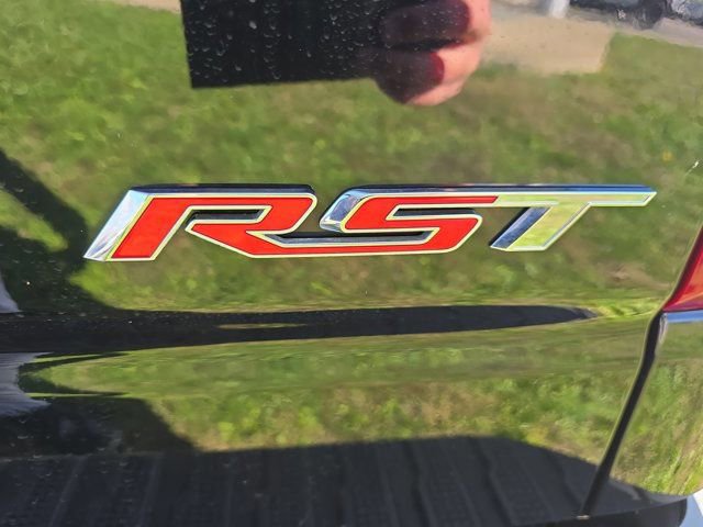 Used 2023 Chevrolet Silverado 1500 RST w/ Z71 Off-Road Package AWD/4WD image 18