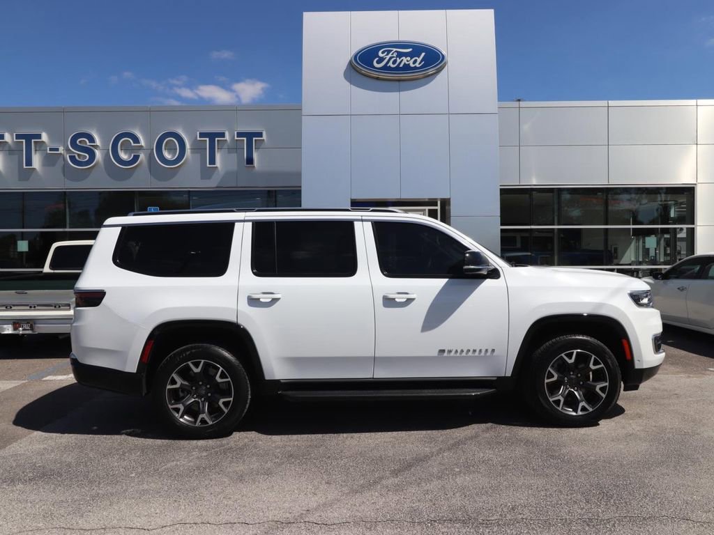 Used 2024 Jeep Wagoneer Series III image 18