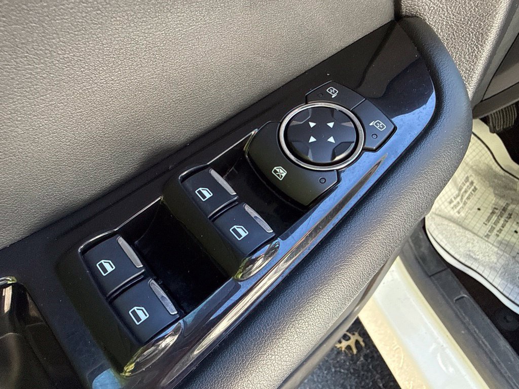 Used 2020 Ford Edge SEL w/ Convenience Package AWD/4WD image 21