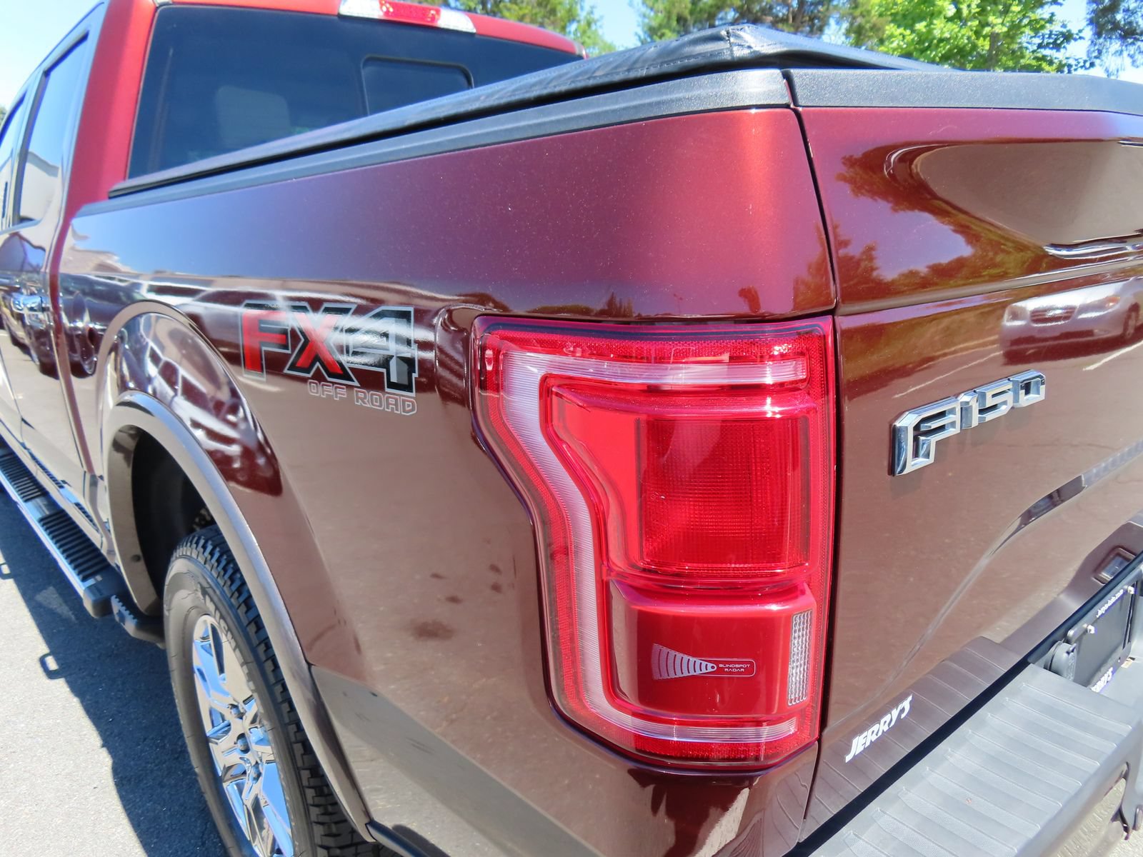 Used 2017 Ford F150 Lariat w/ Equipment Group 502A Luxury AWD/4WD image 13