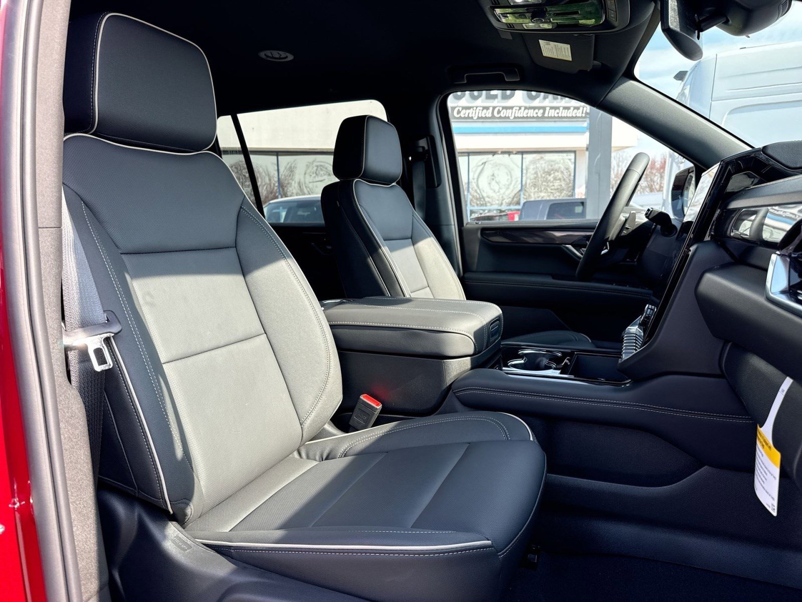 New 2026 GMC Yukon XL Elevation image 23