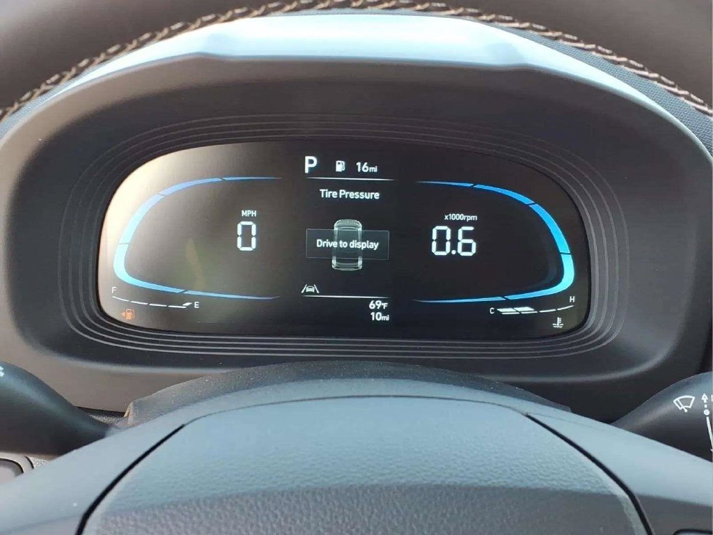 New 2026 Hyundai Venue SEL FWD image 10