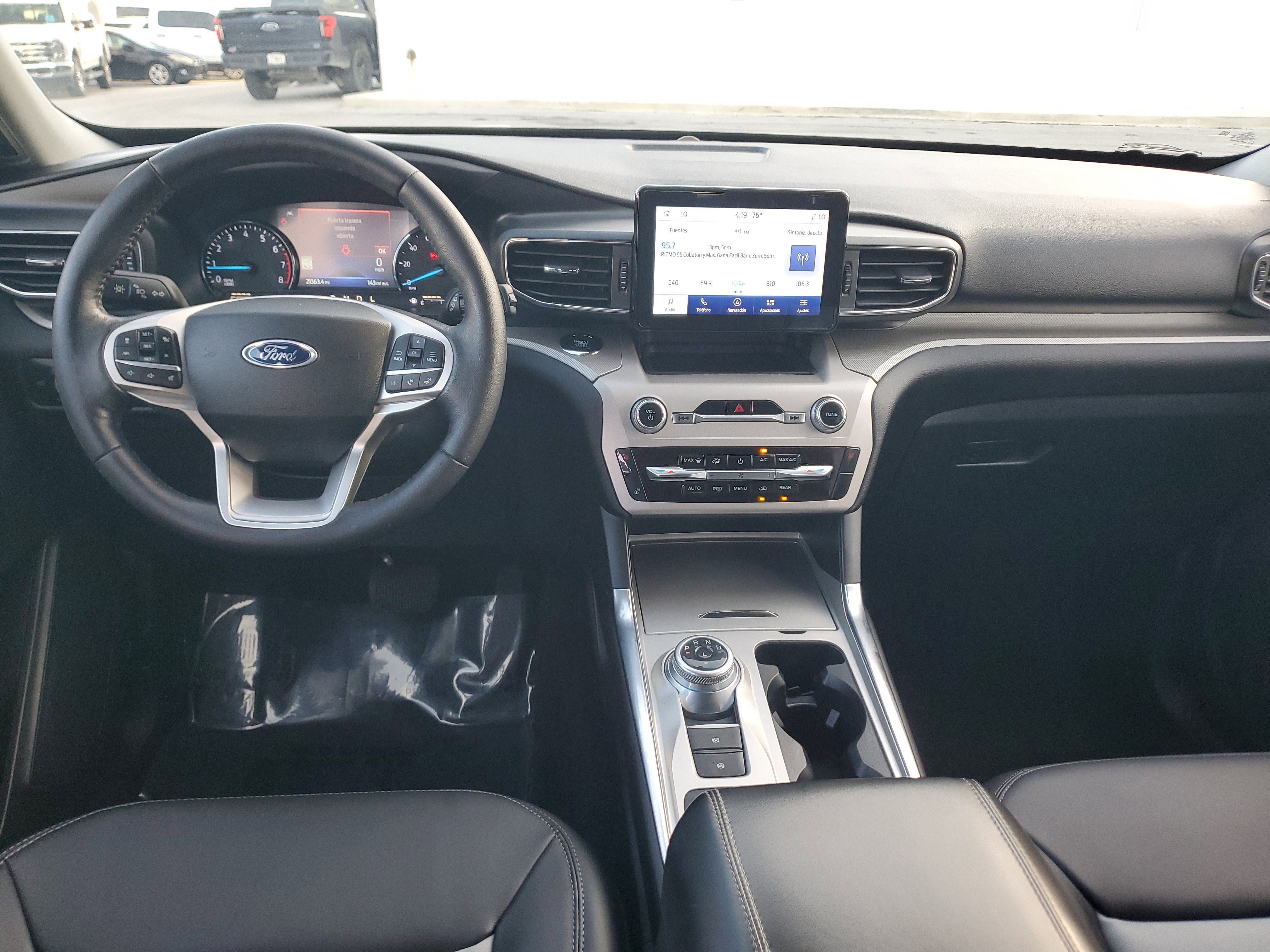 Used 2023 Ford Explorer XLT w/ Equipment Group 202A image 20