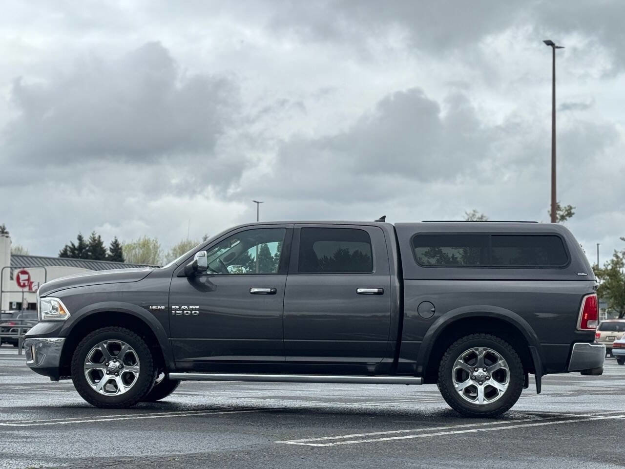 Used 2016 RAM 1500 Laramie w/ Convenience Group image 6