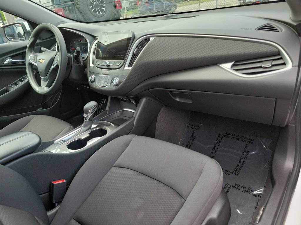 Used 2023 Chevrolet Malibu LT FWD image 10