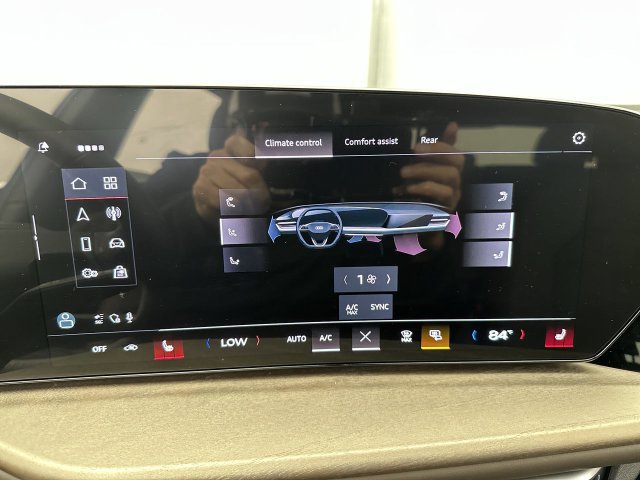 Used 2025 Audi Q5 Premium w/ Convenience Package AWD/4WD image 19