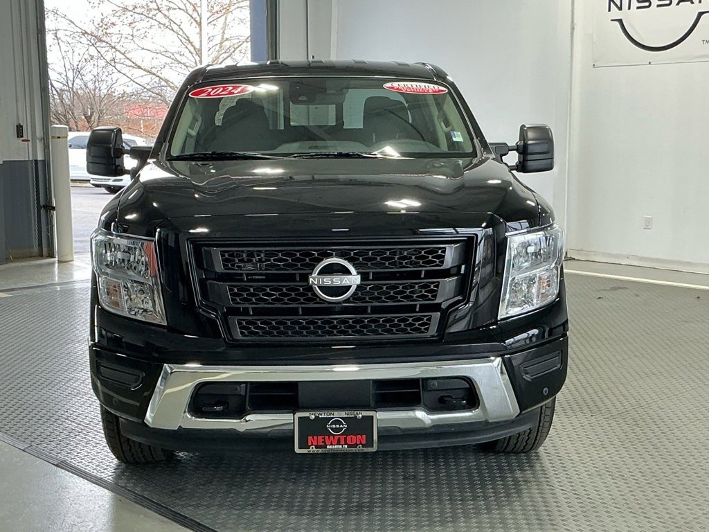 Used 2024 Nissan Titan SV w/ SV Convenience Package image 28