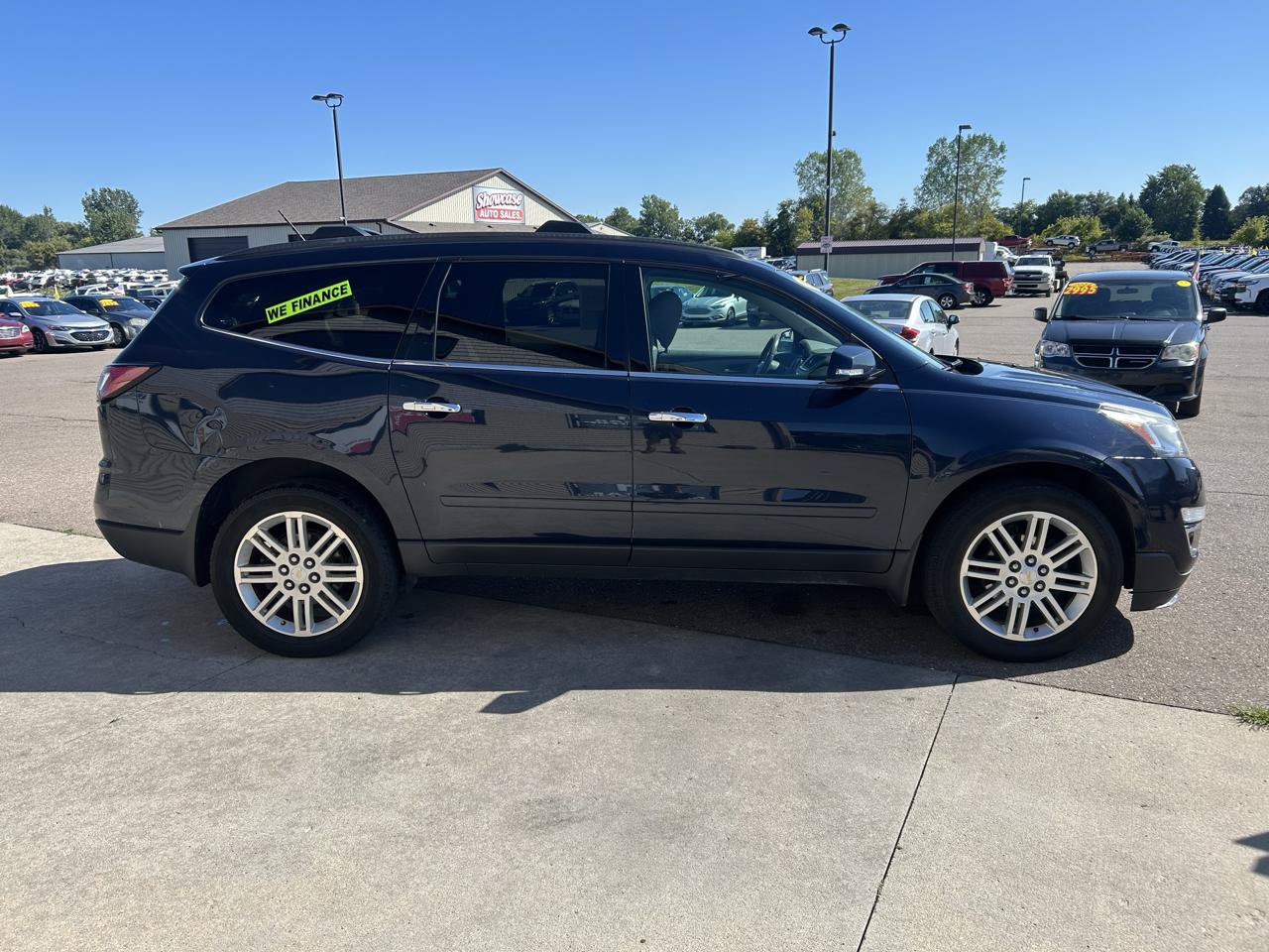 Used 2015 Chevrolet Traverse LT w/ Style and Technology Package AWD/4WD image 4