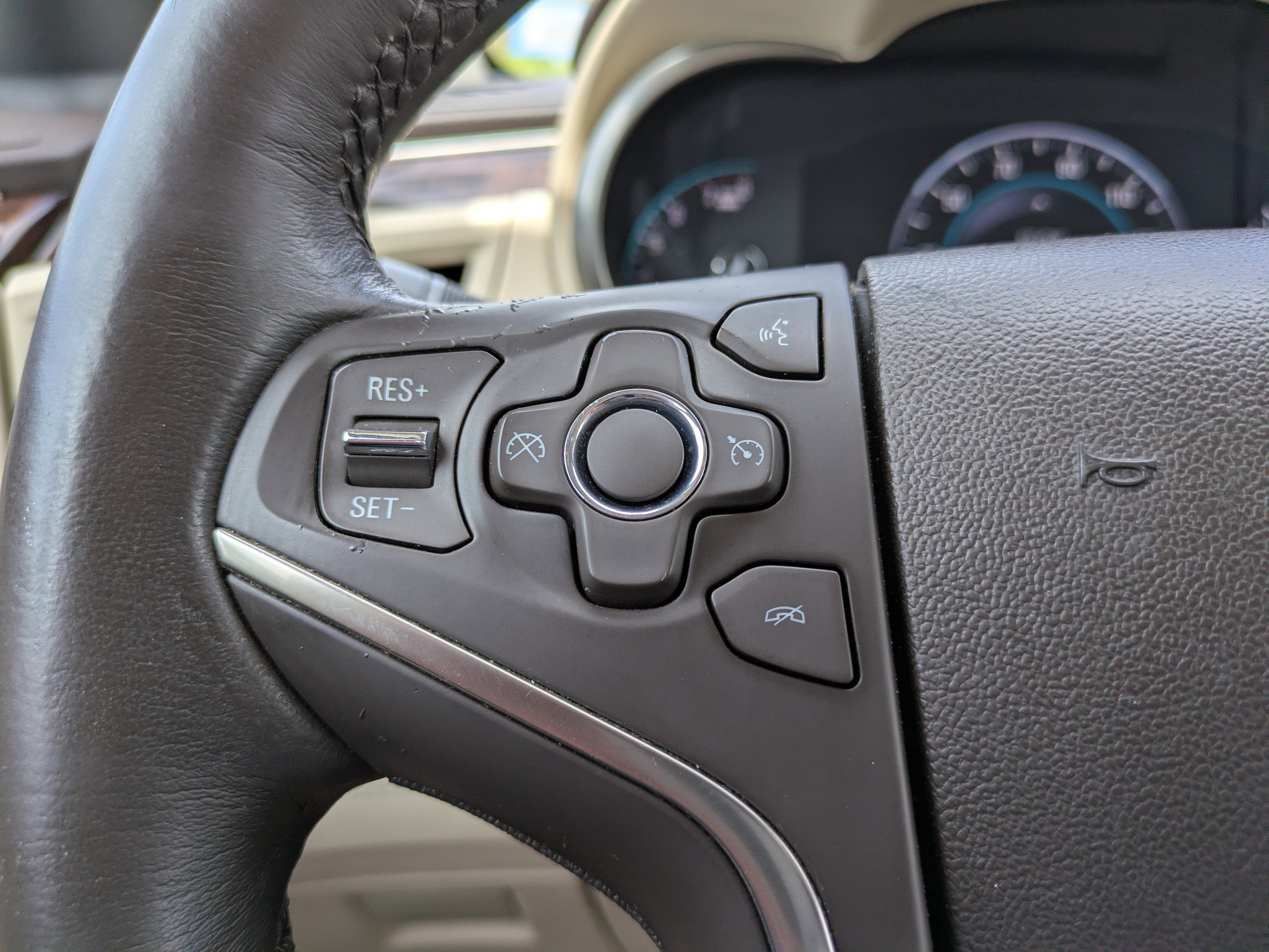 Used 2015 Buick LaCrosse Leather image 20