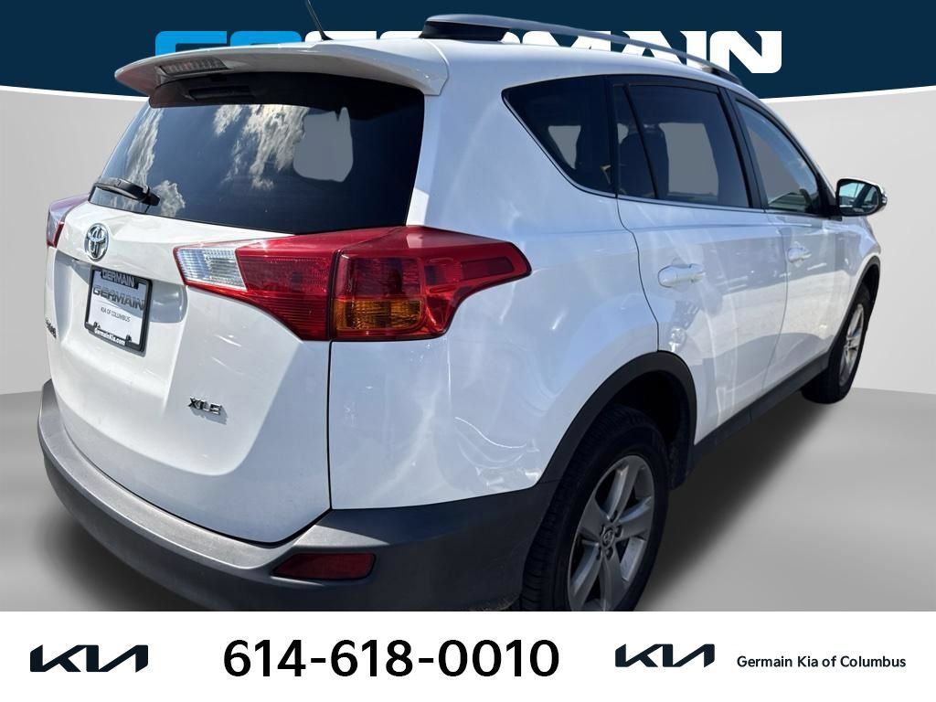 Used 2015 Toyota RAV4 XLE FWD image 4