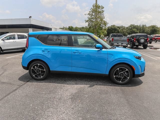 Used 2024 Kia Soul EX FWD image 11