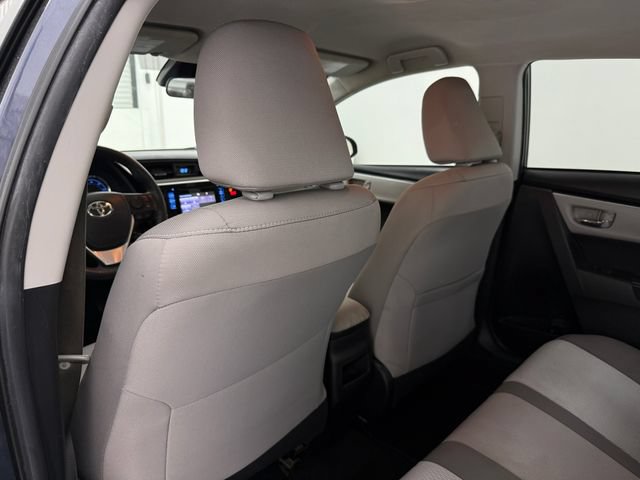 Used 2018 Toyota Corolla LE FWD image 30