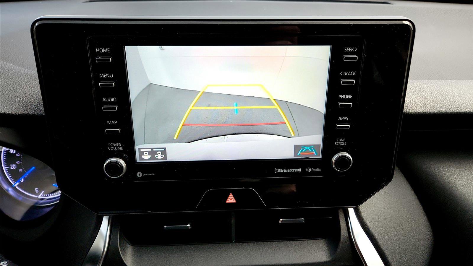 Used 2021 Toyota Venza LE w/ Carpet Mat Package (TMS) image 31