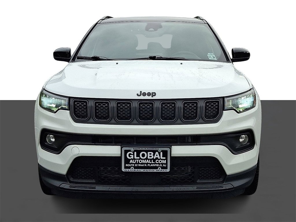 Used 2023 Jeep Compass Altitude w/ Convenience Group image 2